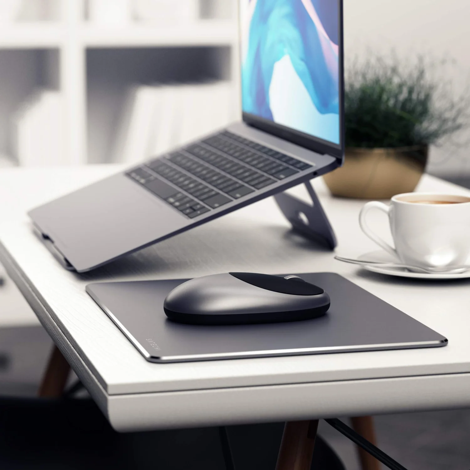 Satechi M1 Wireless Bluetooth Mouse - Space Gray, USB-C Rechargeable 2