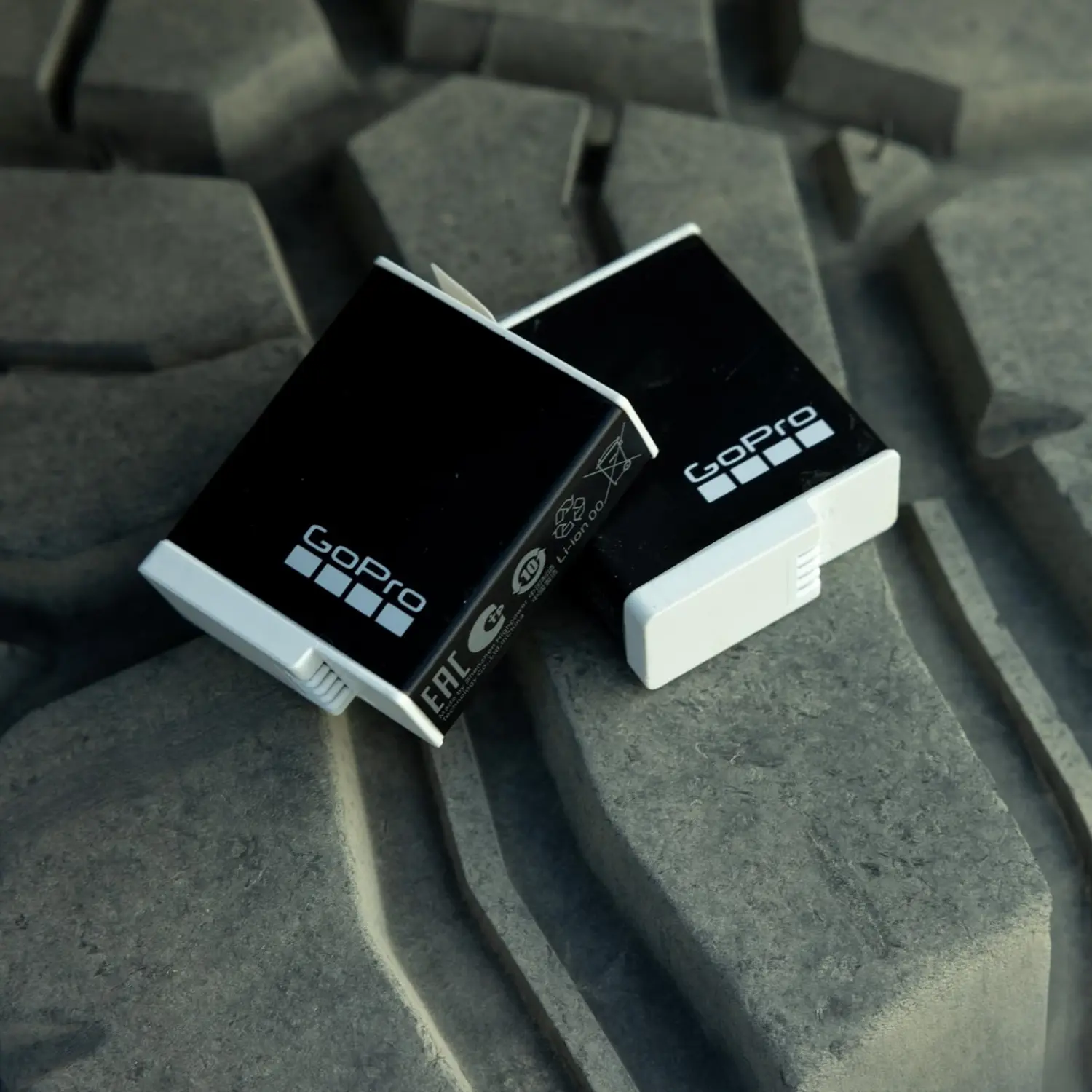GoPro Enduro Rechargeable Battery - Official Action Camera Accessory 3